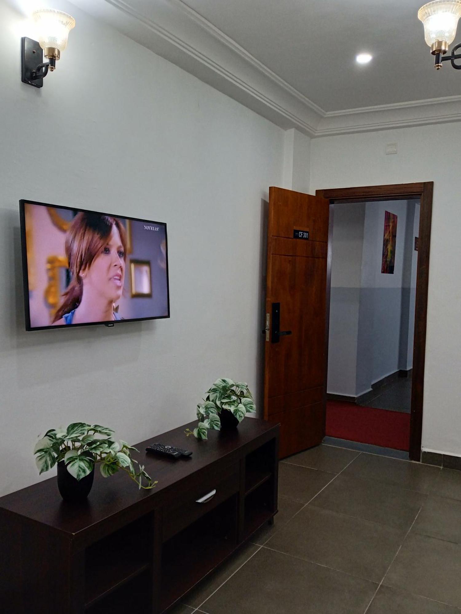 Cofe Hotel Yaoundé Eksteriør bilde