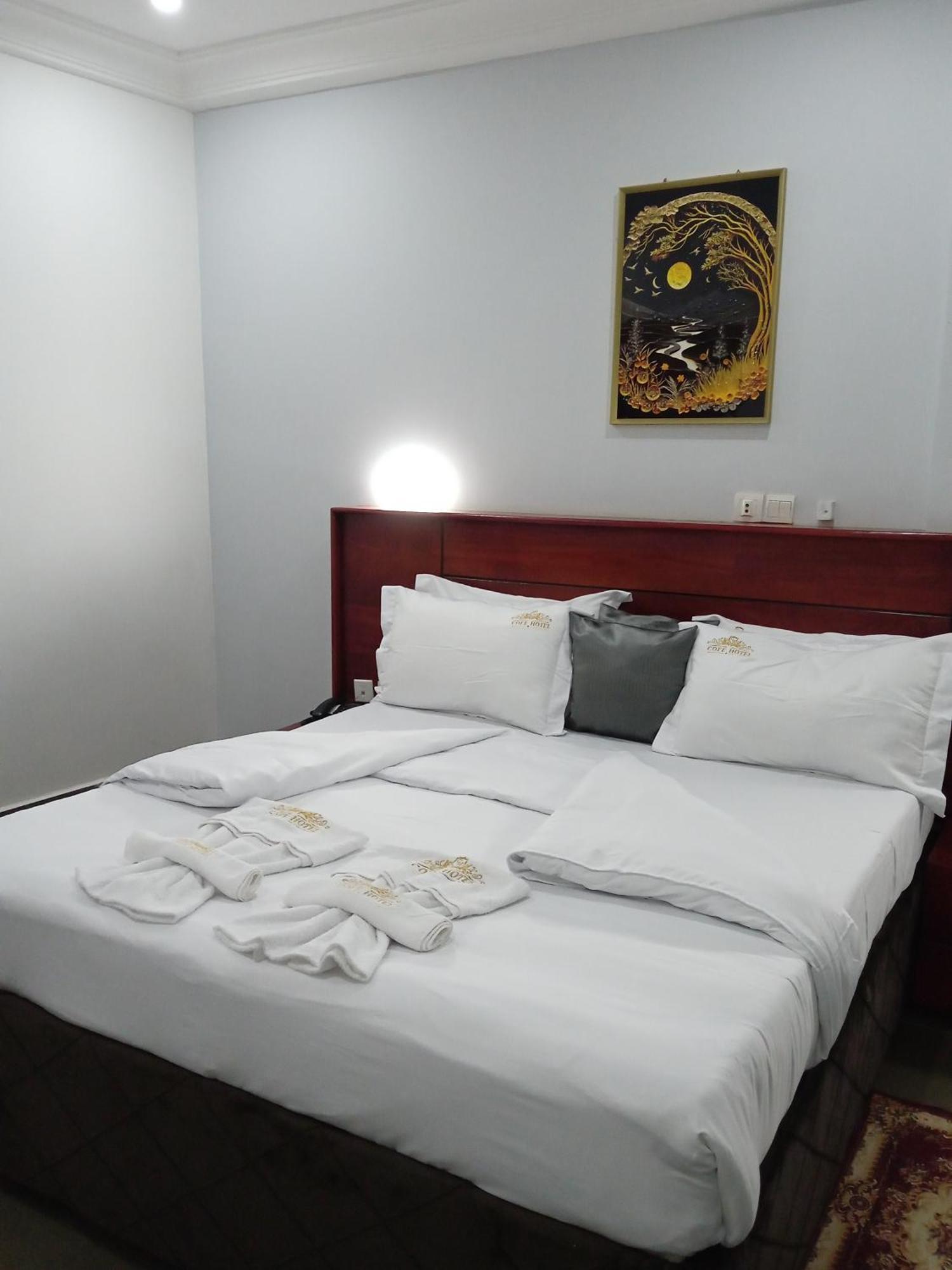 Cofe Hotel Yaoundé Eksteriør bilde
