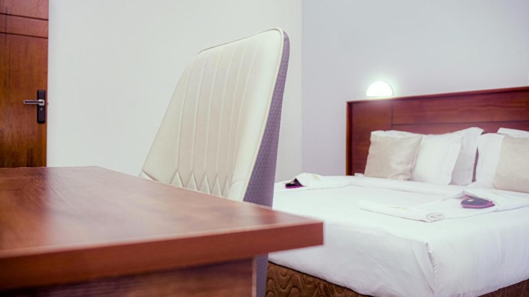 Cofe Hotel Yaoundé Eksteriør bilde