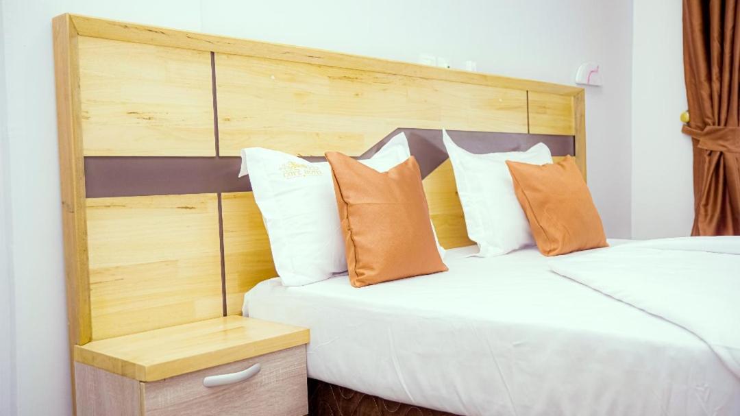 Cofe Hotel Yaoundé Eksteriør bilde