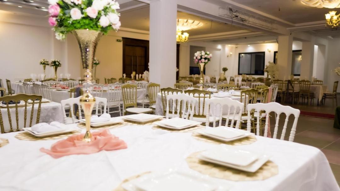 Cofe Hotel Yaoundé Eksteriør bilde