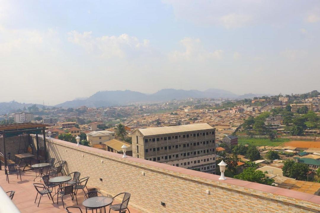 Cofe Hotel Yaoundé Eksteriør bilde