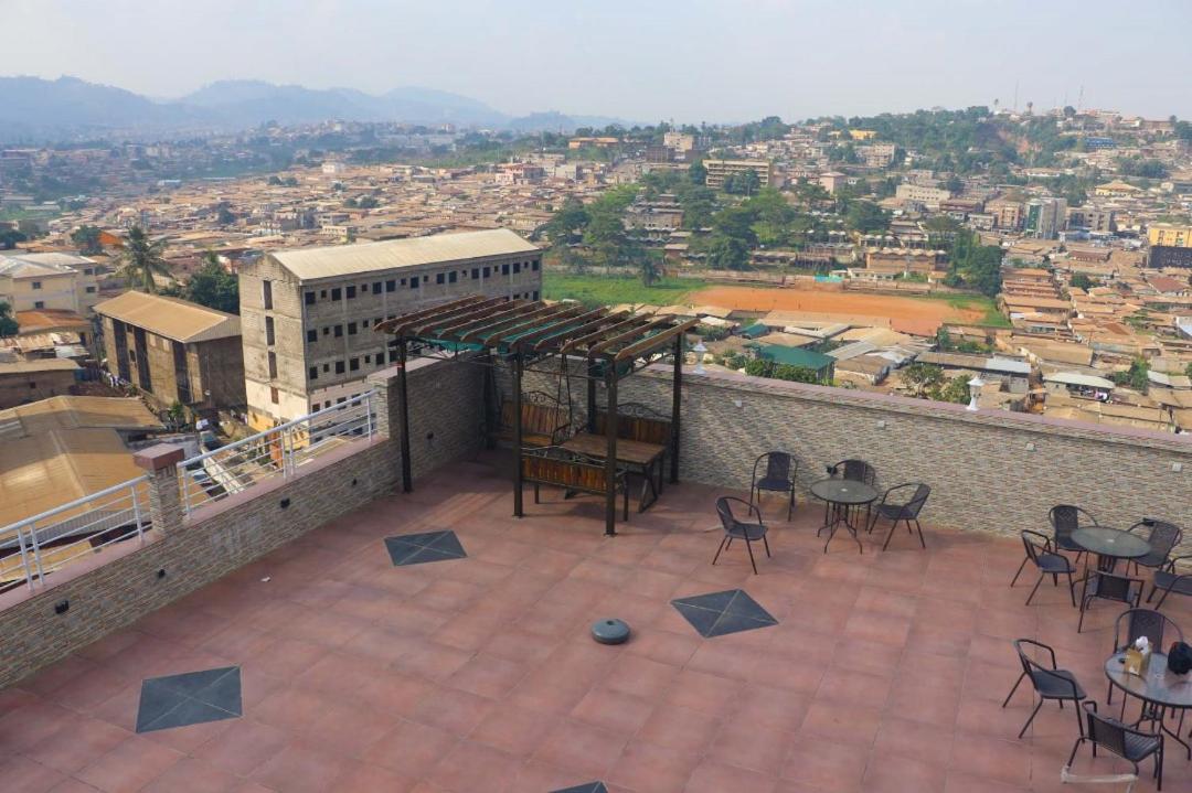 Cofe Hotel Yaoundé Eksteriør bilde